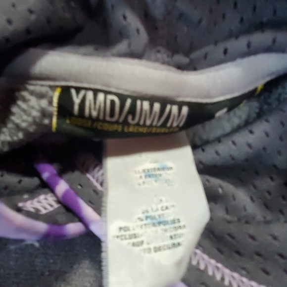 A under armour hoodie with some tears of silver - Picture 2 of 2